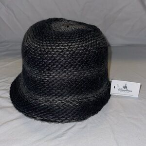 Disneyland, Hat, ( size: one size fits most ) ( 30% wool,  70% acrylic) ( NWT )